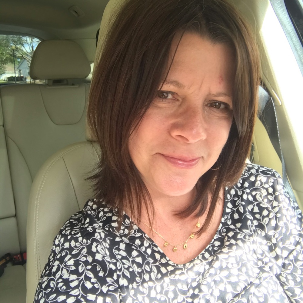 Meet your Posher, Leslie